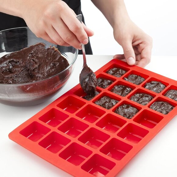 Lékué Silicone Brownie Mold - 24 cavities - Picture 4 of 8